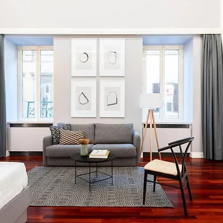 Croce アパートホテル