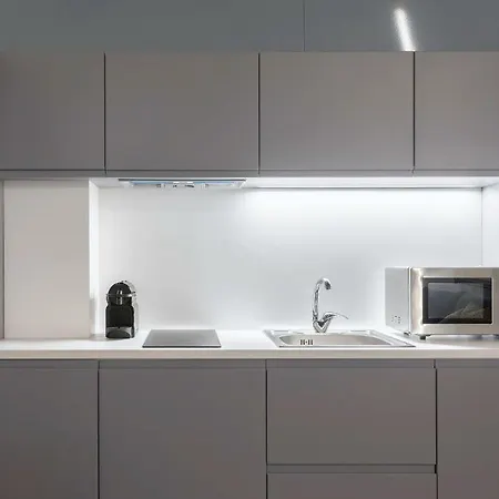 Croce アパートホテル